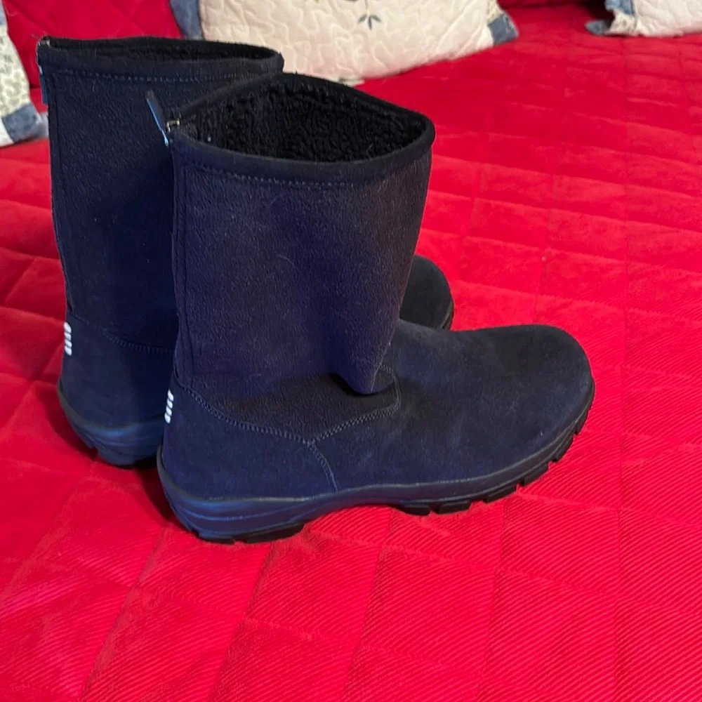 Land’s End Men’s Navy Blue Winter Boots with Back Zippers